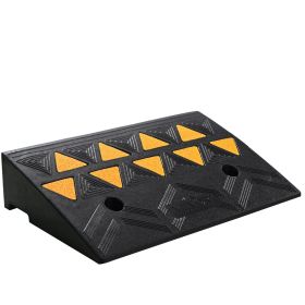 VEVOR Rubber Curb Ramp 4.25" Rise Height Sidewalk Curb Ramp 11.8" Width 19.7" Length Driveway Ramp for Curb 15T Heavy Duty Rubber Ramp